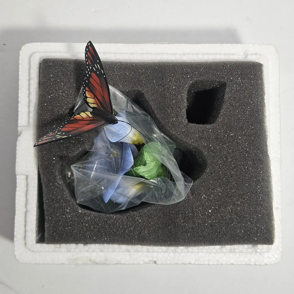 Lenox Nature's Beautiful Butterflies Fine Porcelain Monarch Butterfly Flower